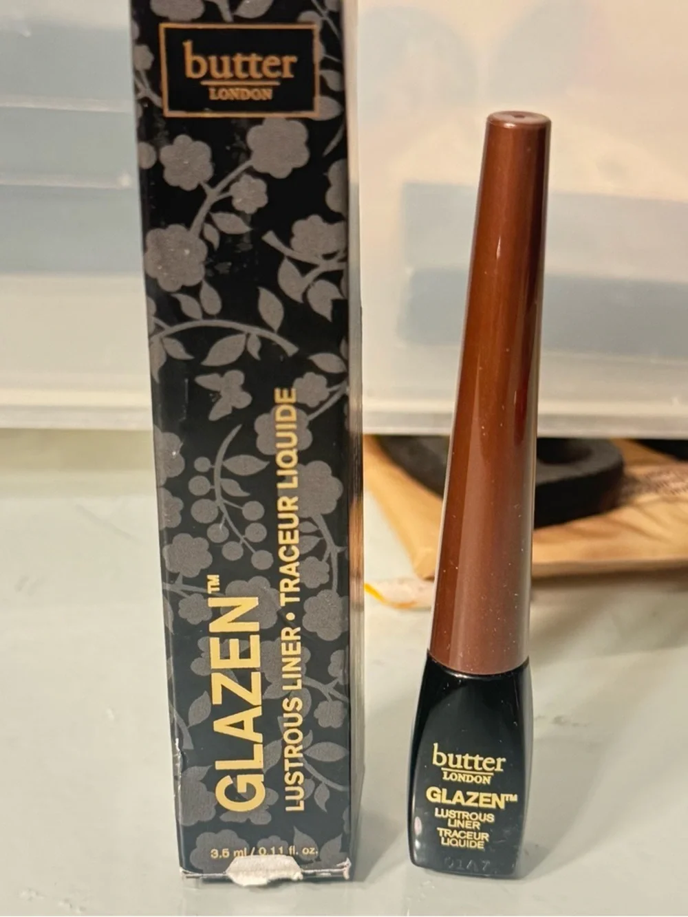 Butter London Glazen Lustrous Eyeliner in Ultraviolet 0.11 oz